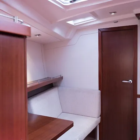 Úszó hotel Bgroupsailing Marina Di Portorož